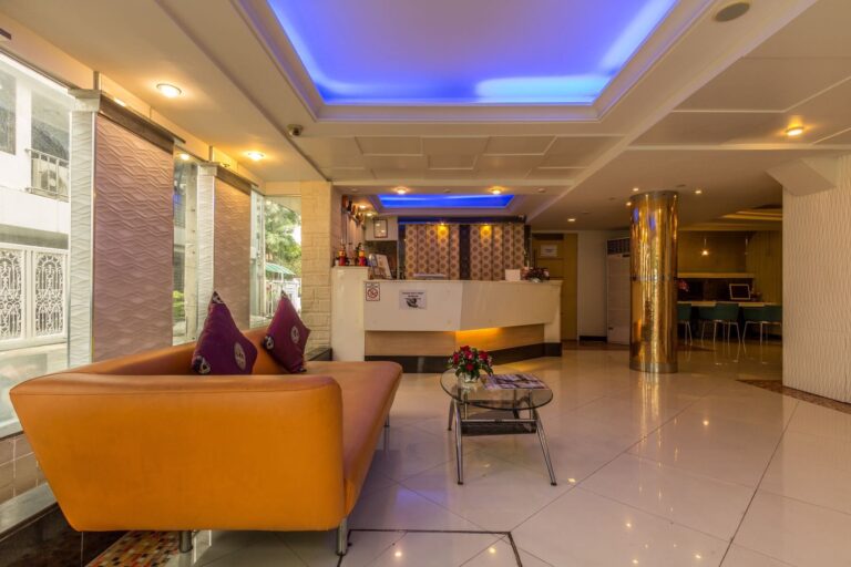 Hotel for Sale in Sukhumvit 11 — photo 3 of 12