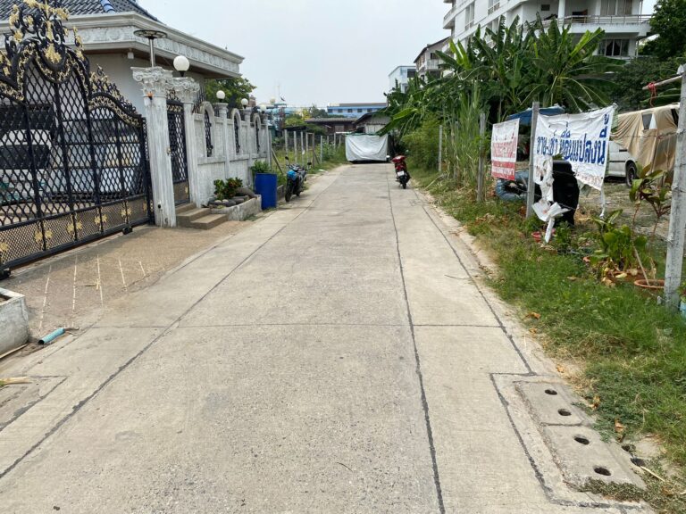 Empty Land for Sell & Rent on Onnut 33 — photo 3 of 4
