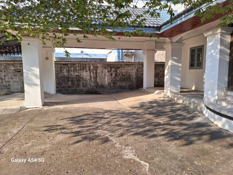 House for Rent – Bearing Soi 9 — photo 2 of 12