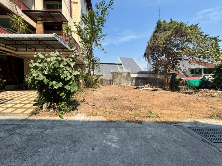 2 PLOTS FOR SALE IN PATTAYA THAPRAYA 9 — photo 3 of 5